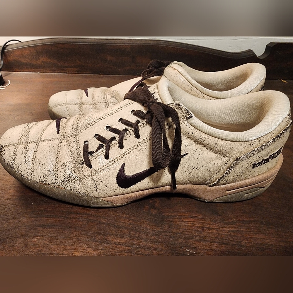 Nike Beige Sneakers with Black Accents